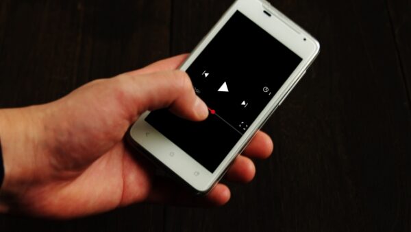 超薄型スマートフォンGalaxy S25 Edgeが市場を席巻するか　Samsungの新たな挑戦