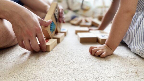 【2024年最新】子どもの可能性を伸ばす！モンテッソーリ教育のおすすめ本5選